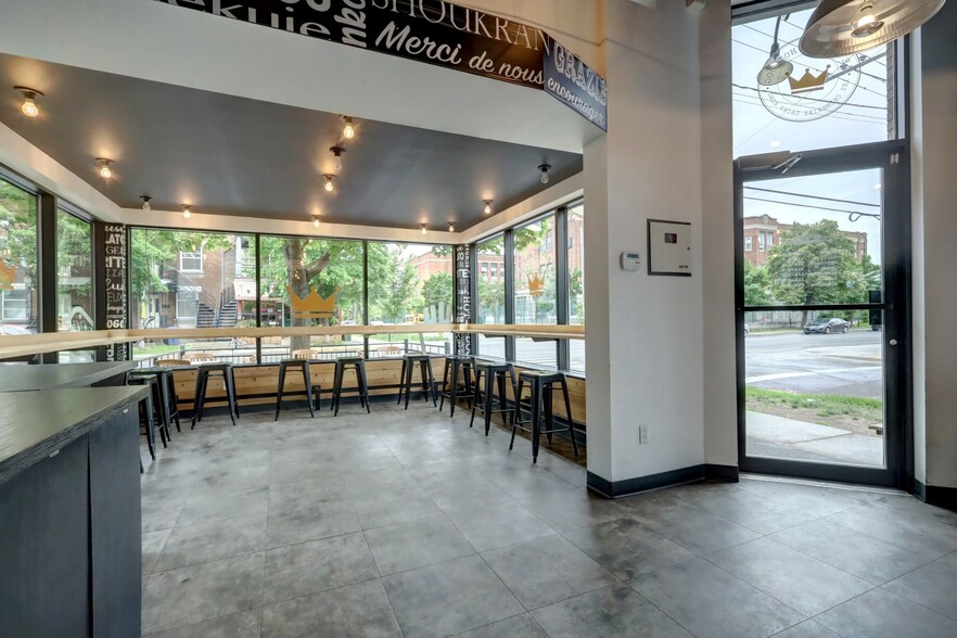 5300 Rue de Verdun, Montréal, QC à vendre - Photo intérieure – Image 2 sur 6