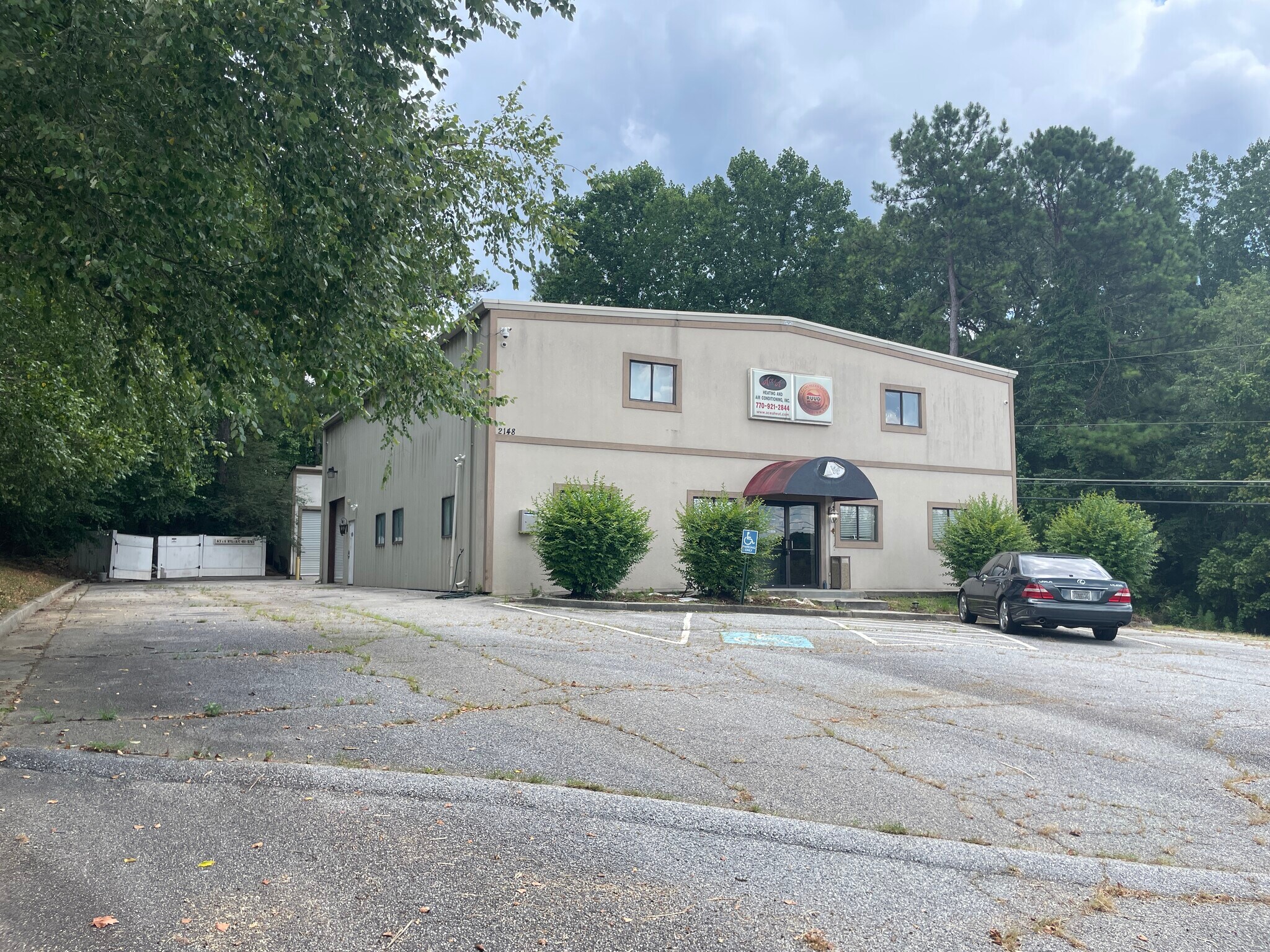 2148 Ross Rd, Snellville, GA à vendre Photo de l’immeuble– Image 1 sur 26