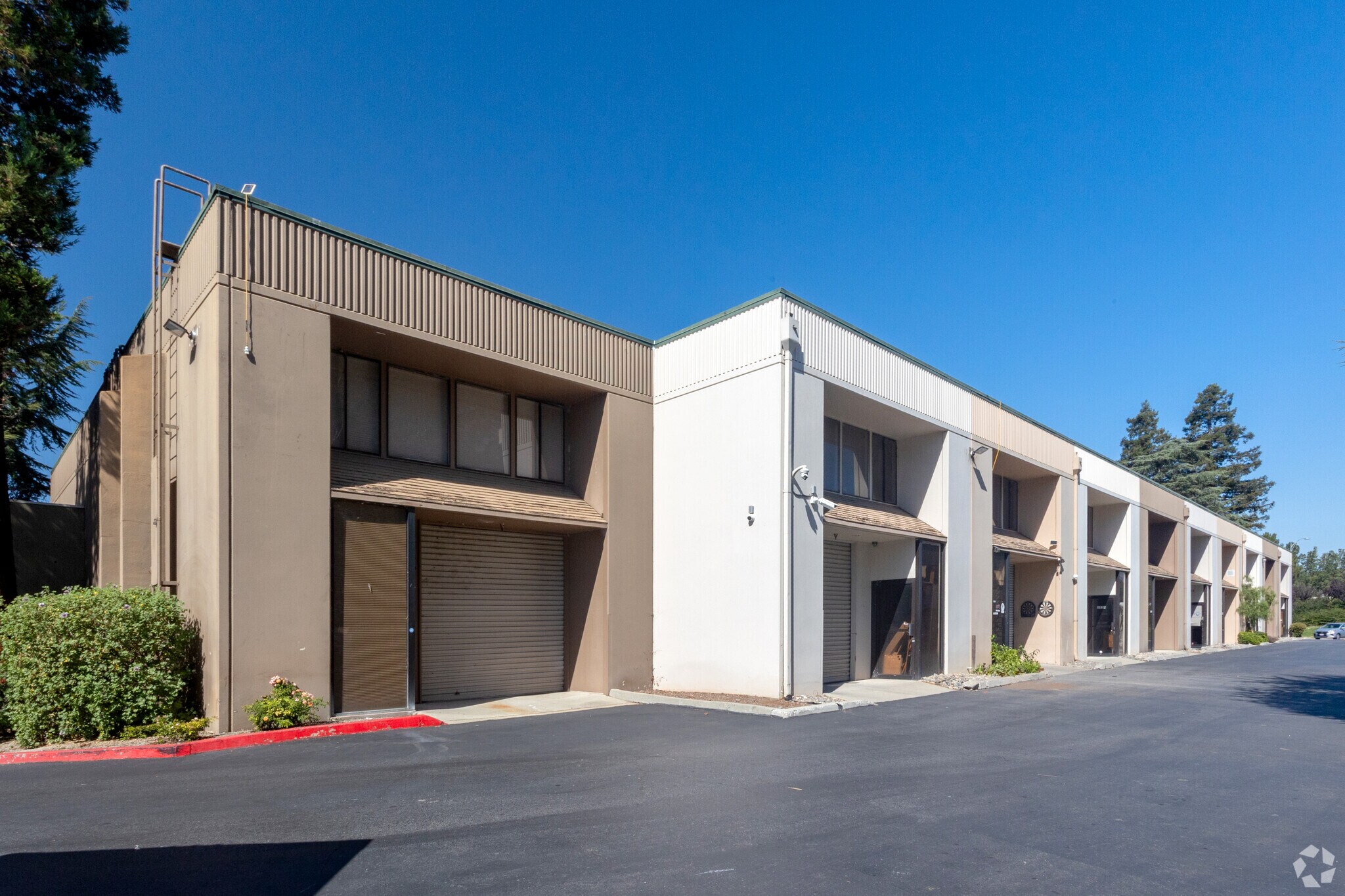 1912-1950 Otoole Way, San Jose, CA à louer Photo principale– Image 1 sur 6