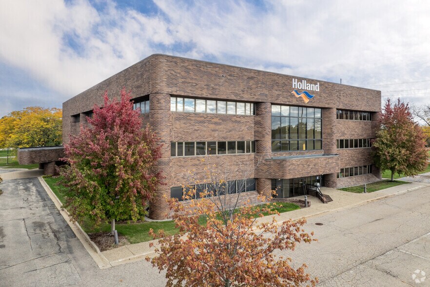 700 & 734 S Waverly Rd, Holland, MI à vendre - Photo de l’immeuble – Image 1 sur 29