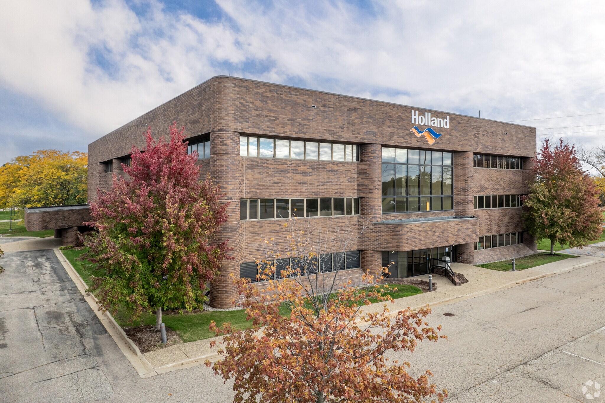 700 & 734 S Waverly Rd, Holland, MI à vendre Photo de l’immeuble– Image 1 sur 31