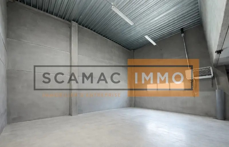 Local d'activités dans Bussy-Saint-Georges à vendre - Photo de l’immeuble – Image 1 sur 12