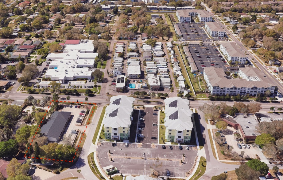 940 Clearwater Largo Rd N, Largo, FL à louer - Aérien – Image 3 sur 5