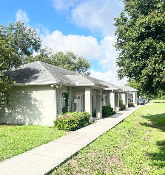 700-706 State Road 60 E, Lake Wales, FL à louer - Photo de l’immeuble – Image 1 sur 13