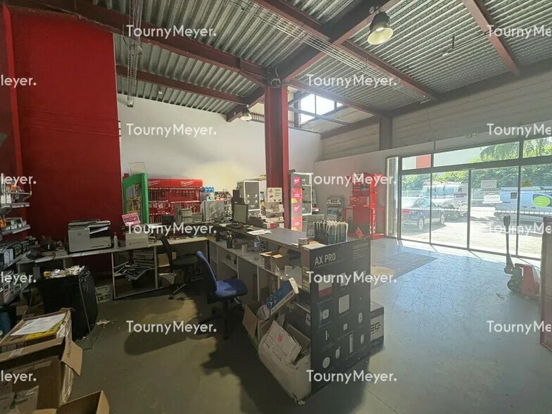 15 Avenue De Fondeyre, Toulouse à louer - Photo de l’immeuble – Image 3 sur 17