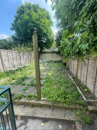 Plus de détails pour 271 Lillie Rd, Londres - Local commercial à louer