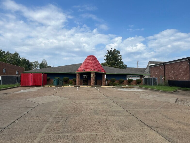 3675 Riverdale Rd, Memphis, TN à vendre - Photo de l’immeuble – Image 2 sur 20