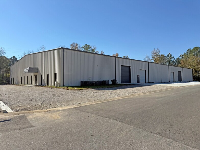 1054 Goldenrod St, Leeds, AL à vendre - Photo principale – Image 1 sur 6