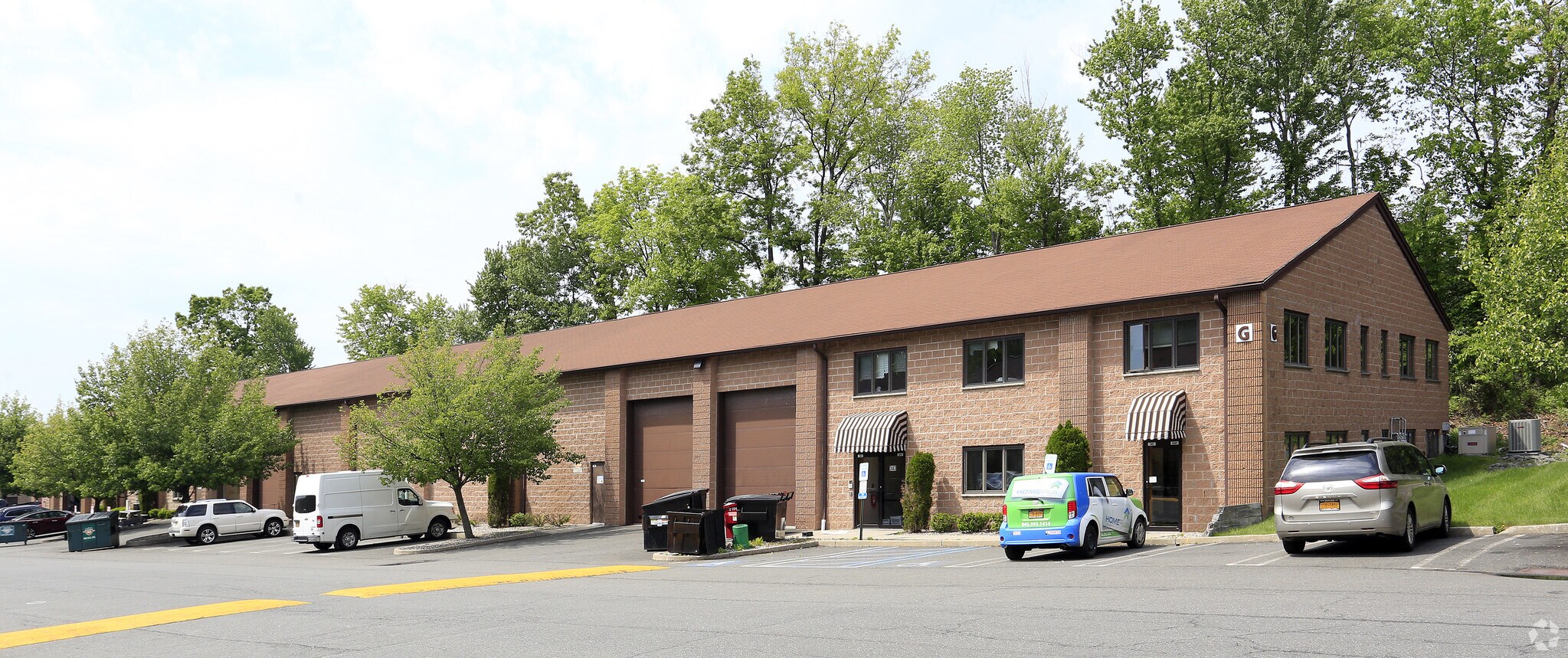 343-351 Spook Rock Rd, Suffern, NY à vendre Photo principale– Image 1 sur 24
