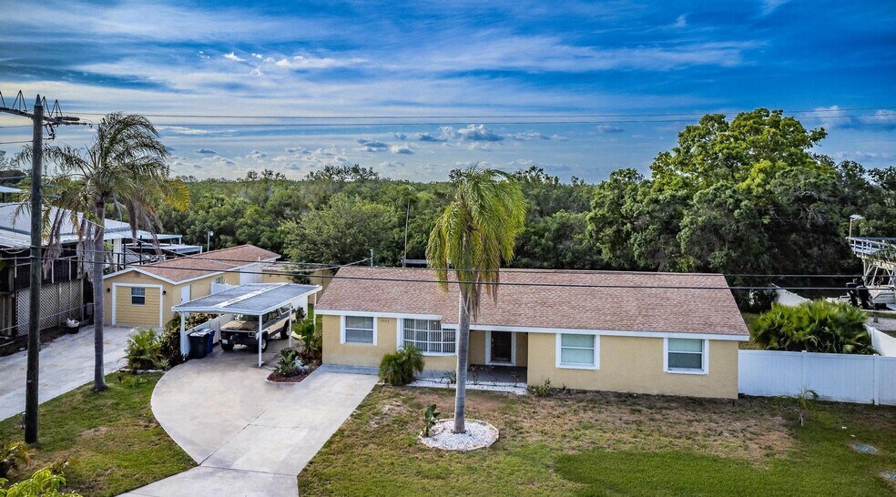 3225 W Shell Point Rd, Ruskin, FL à vendre - Photo principale – Image 1 sur 70
