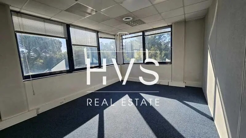 1 Rue Mahatma Gandhi, Aix-en-Provence à louer - Photo de l’immeuble – Image 3 sur 14