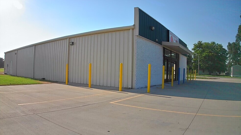 711 Main St, Hornersville, MO à vendre - Photo de l’immeuble – Image 3 sur 8