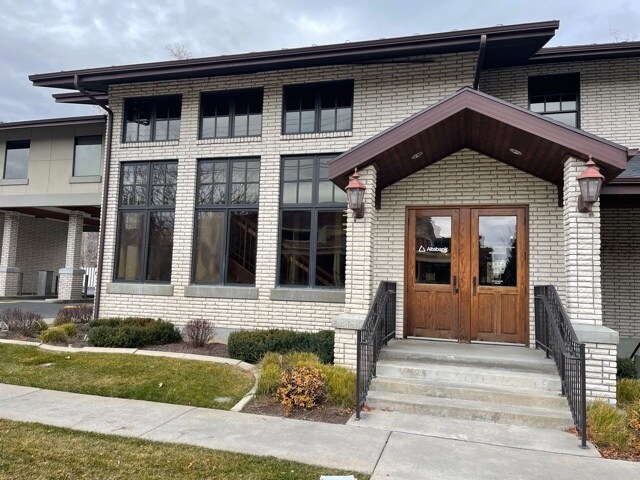 201 E Center St, Provo, UT à louer - Photo de l’immeuble – Image 3 sur 40