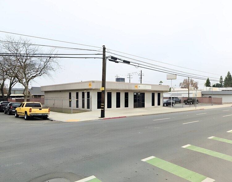 925 N Abby St, Fresno, CA à vendre - Photo de l’immeuble – Image 2 sur 5