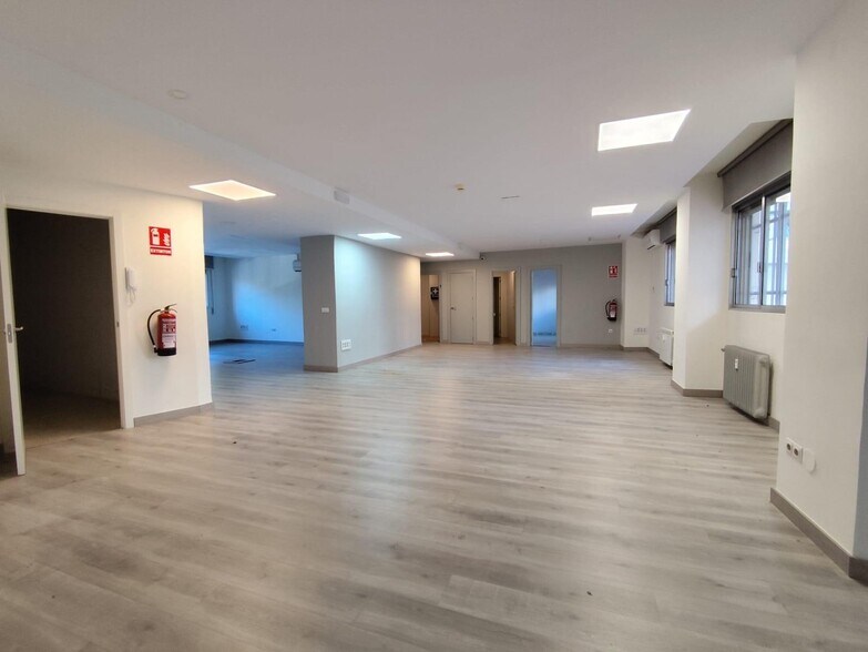 Immeuble residentiel dans Cáceres, Cáceres à vendre - Photo intérieure – Image 2 sur 5