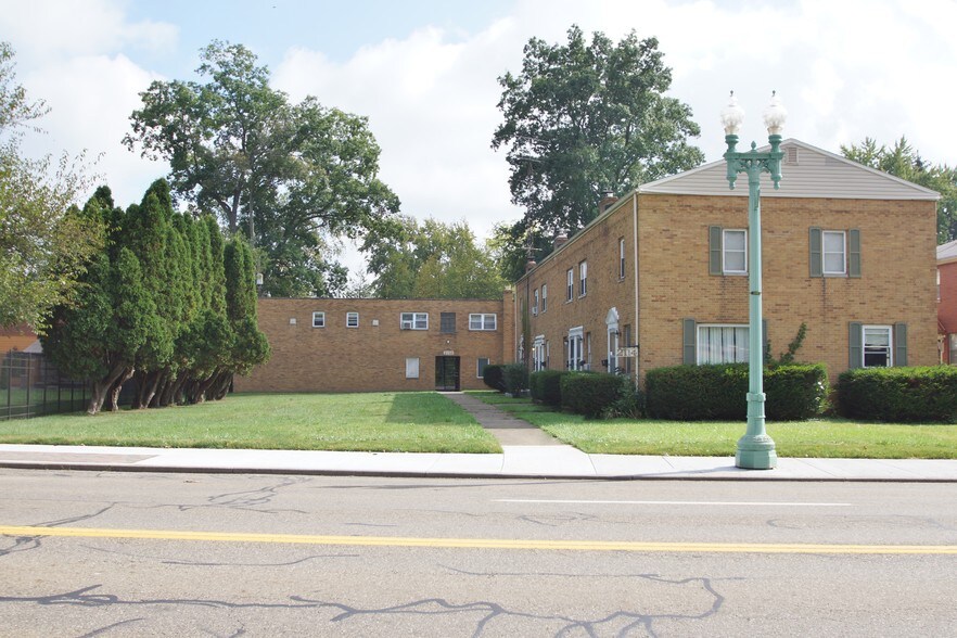 2114 Market Ave N, Canton, OH à vendre - Autre – Image 3 sur 17