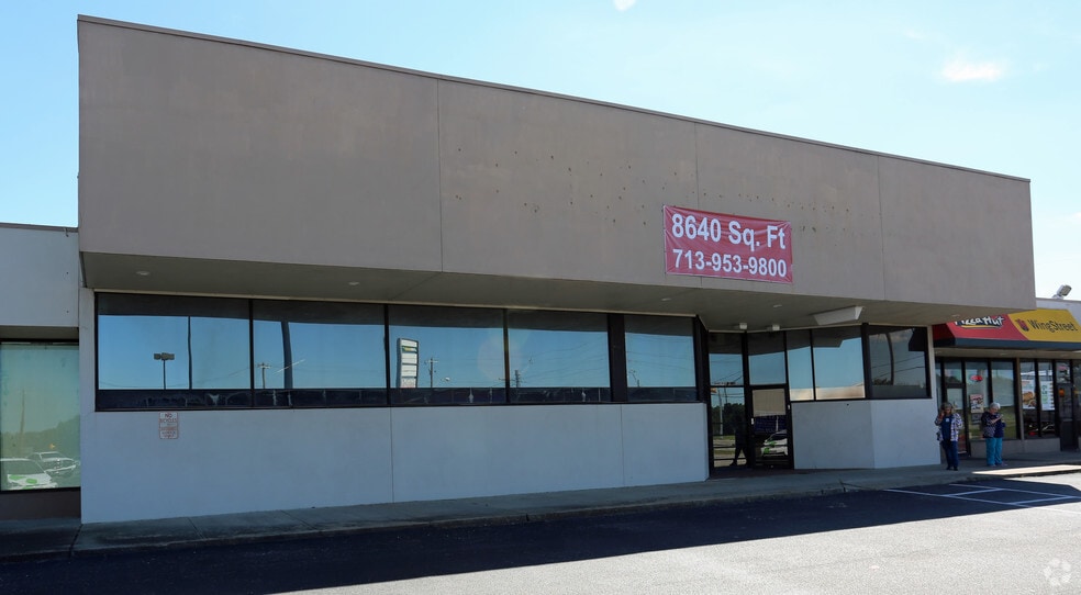 660-734 W Brazos Ave, West Columbia, TX à louer - Photo principale – Image 2 sur 3