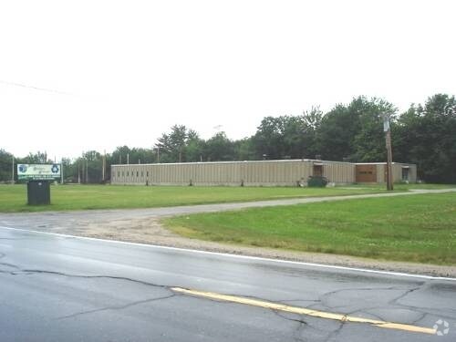 190 Northeast Rd, Standish, ME à louer - Photo de l’immeuble – Image 2 sur 5