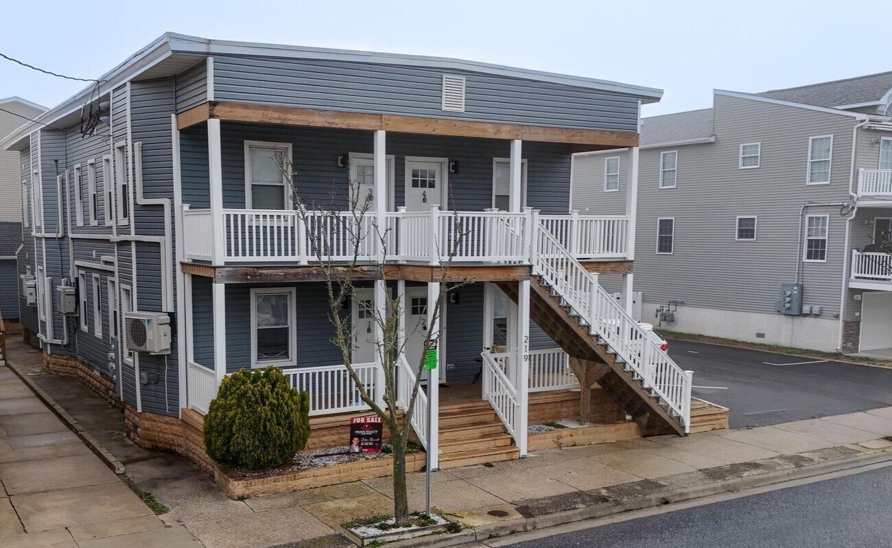 217-221 Burk Ave, Wildwood, NJ à vendre Photo principale– Image 1 sur 18