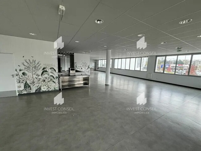 Plus de détails pour 4 Rue Henri De Toulouse Lautrec, Garges-lès-Gonesse - Local commercial à vendre