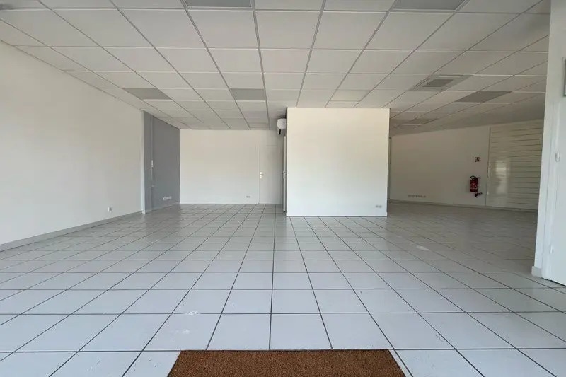 Bureaux/Local commercial dans Clapiers à louer - Photo intérieure – Image 2 sur 5