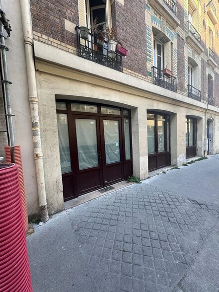 Local commercial dans Paris à louer - Photo de l’immeuble – Image 1 sur 10