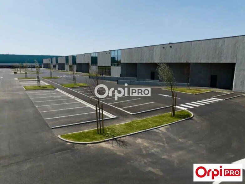 Industriel/Logistique dans Seclin à louer - Photo de l’immeuble – Image 2 sur 8