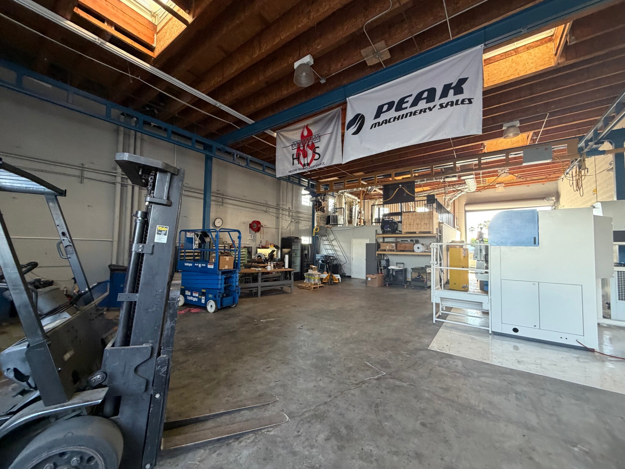 1501 W 14th St, Long Beach, CA à louer Photo intérieure– Image 1 sur 2