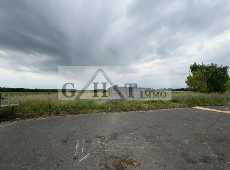 Industriel/Logistique dans VERNEUIL-L'ETANG à louer - Photo de l’immeuble – Image 2 sur 5