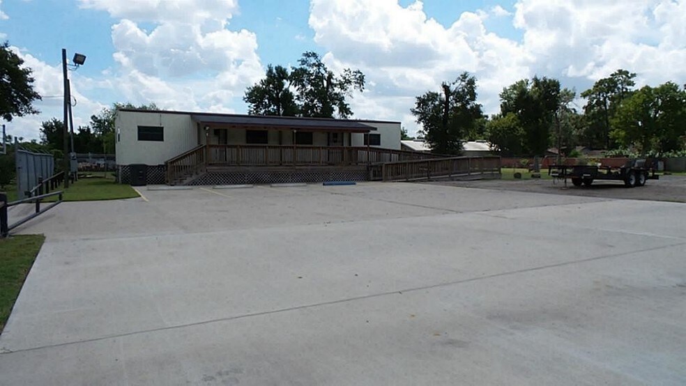 4439 Pinemont Dr, Houston, TX à louer - Photo de l’immeuble – Image 3 sur 29