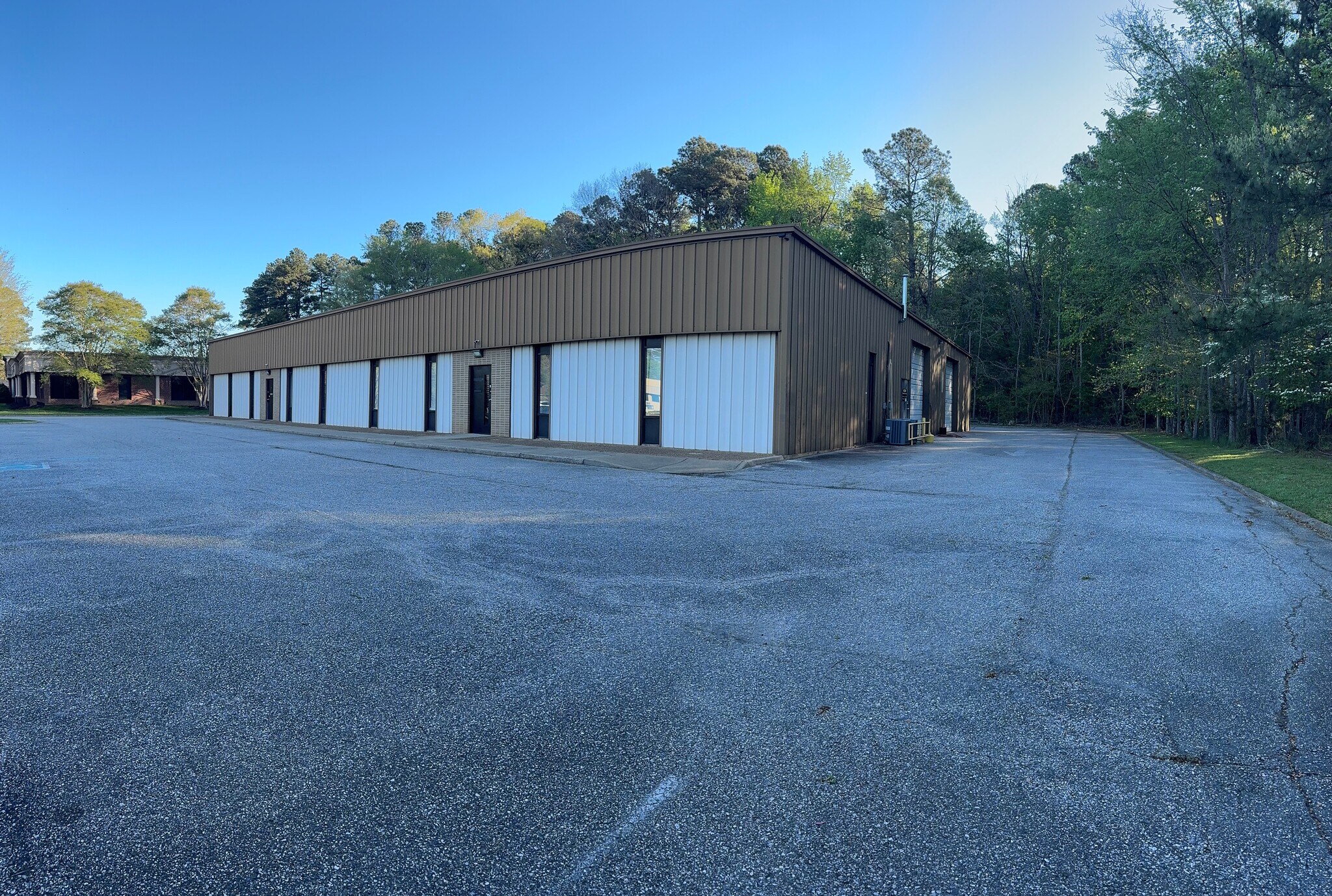 12680 Mcmanus Blvd, Newport News, VA à louer Photo de l’immeuble– Image 1 sur 7