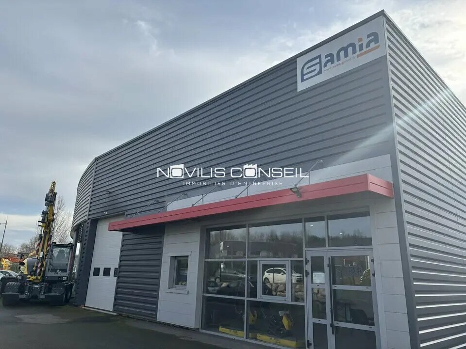 Local d’activités dans Bouloc à louer Photo de l’immeuble– Image 1 sur 8