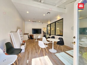 17157-17253 Ventura Blvd, Encino, CA à louer Photo intérieure– Image 2 sur 14