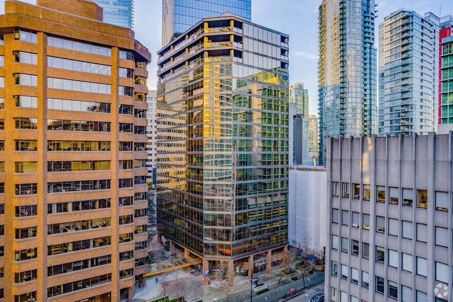 1140 W Pender St, Vancouver, BC à louer - Photo de l’immeuble – Image 3 sur 4