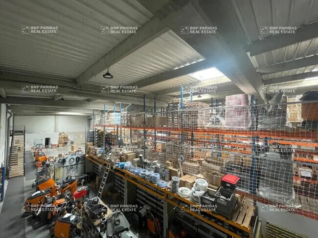 Plus de détails pour Industriel/Logistique à louer