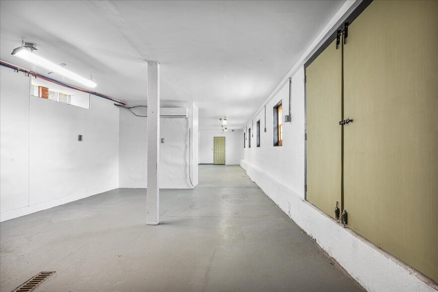 21 Furnace St, Danielson, CT à louer - Photo de l’immeuble – Image 3 sur 26
