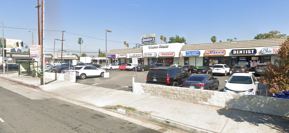 7550 Tampa Ave, Reseda, CA à louer - Photo de l’immeuble – Image 2 sur 12