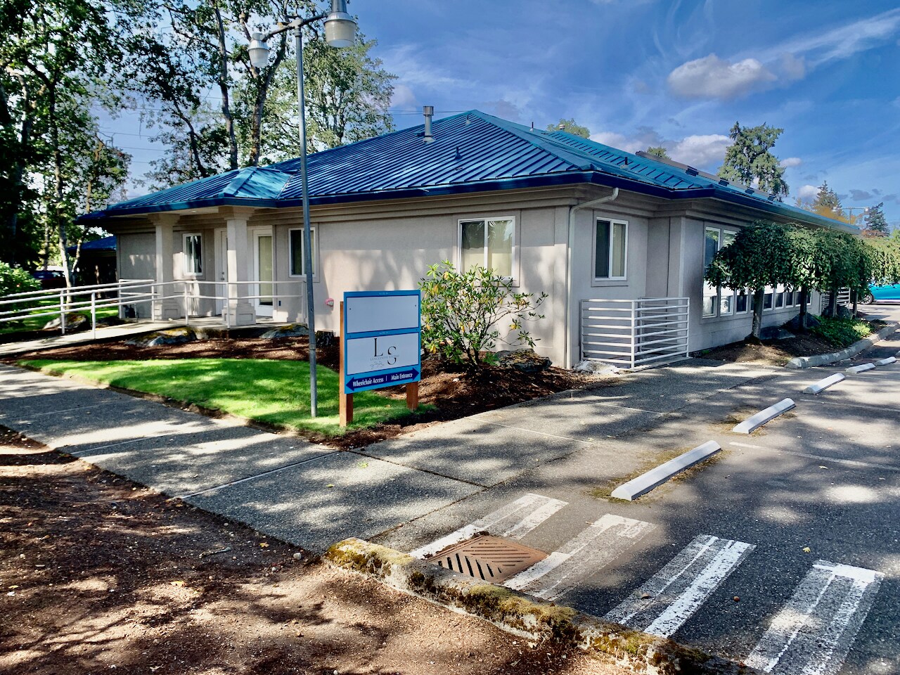 9101 Bridgeport Way SW, Lakewood, WA à louer Photo principale– Image 1 sur 12