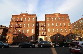 Plus de détails pour 1865 77th St, Brooklyn, NY - Bureau à louer