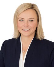 Kimberly Follett