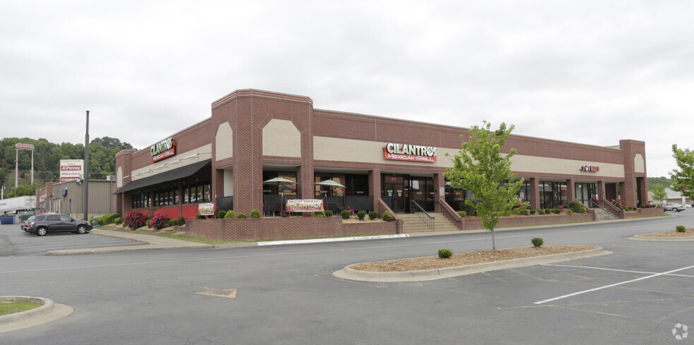 201 Skyline Dr, Conway, AR à louer - Photo de l’immeuble – Image 2 sur 7