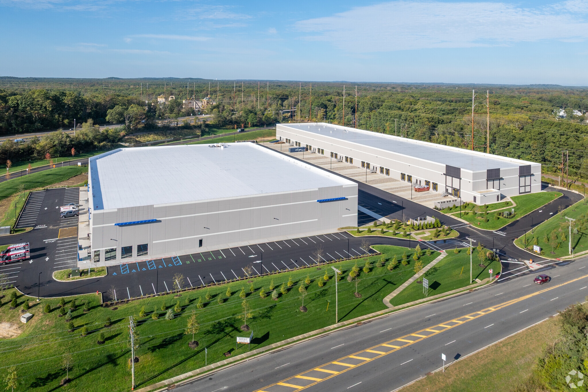 1850 Wayside Rd, Tinton Falls, NJ à louer Photo principale– Image 1 sur 40