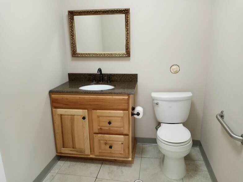 887-891 Bolger Ct, Fenton, MO à louer - Photo de l’immeuble – Image 3 sur 13