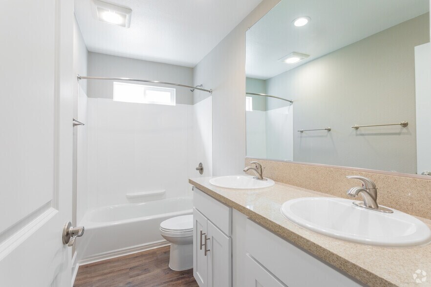 2712 Marina Blvd, San Leandro, CA à vendre - Photo intérieure – Image 2 sur 33