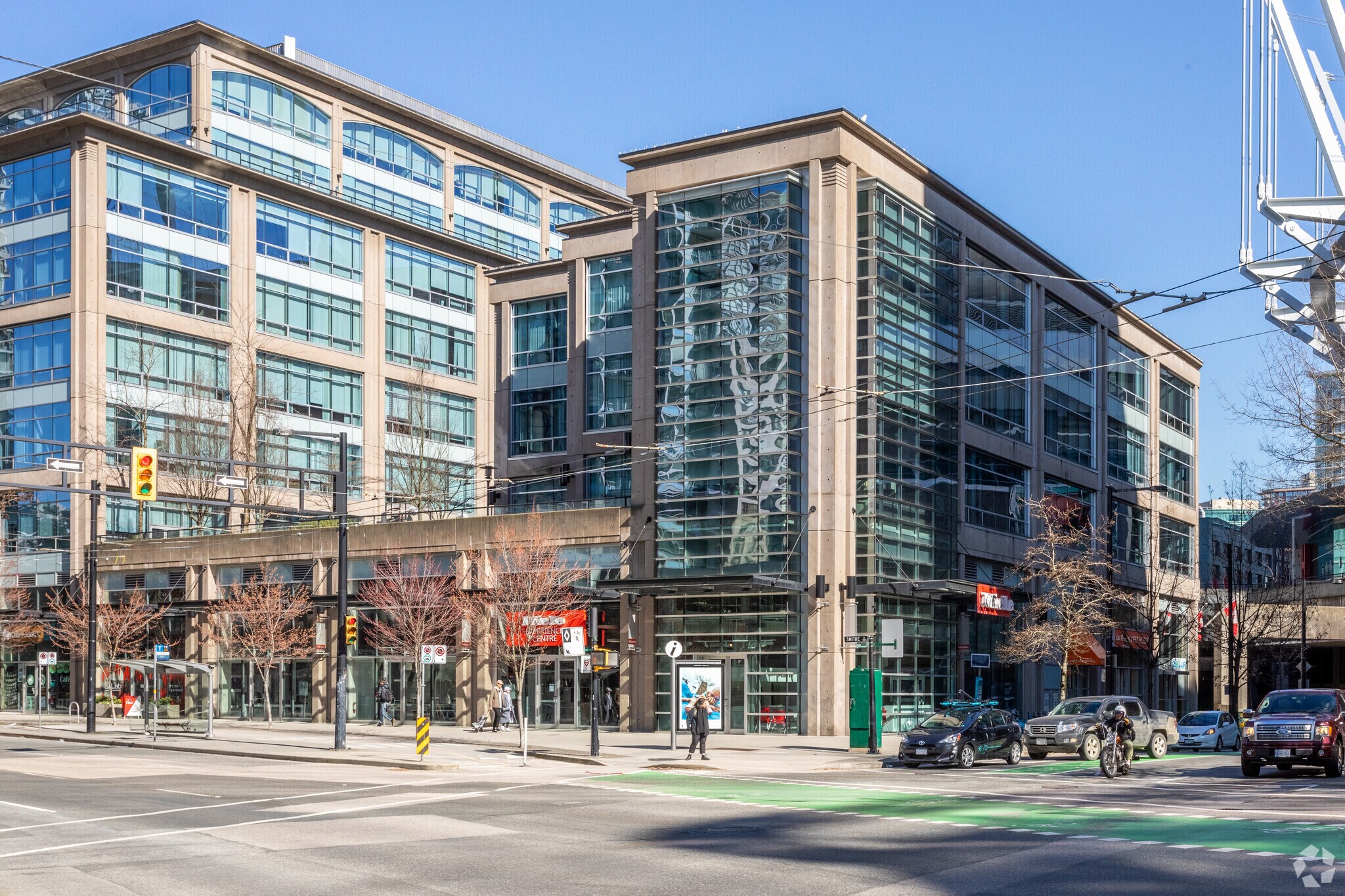 95 Smithe St, Vancouver, BC à louer Photo principale– Image 1 sur 6