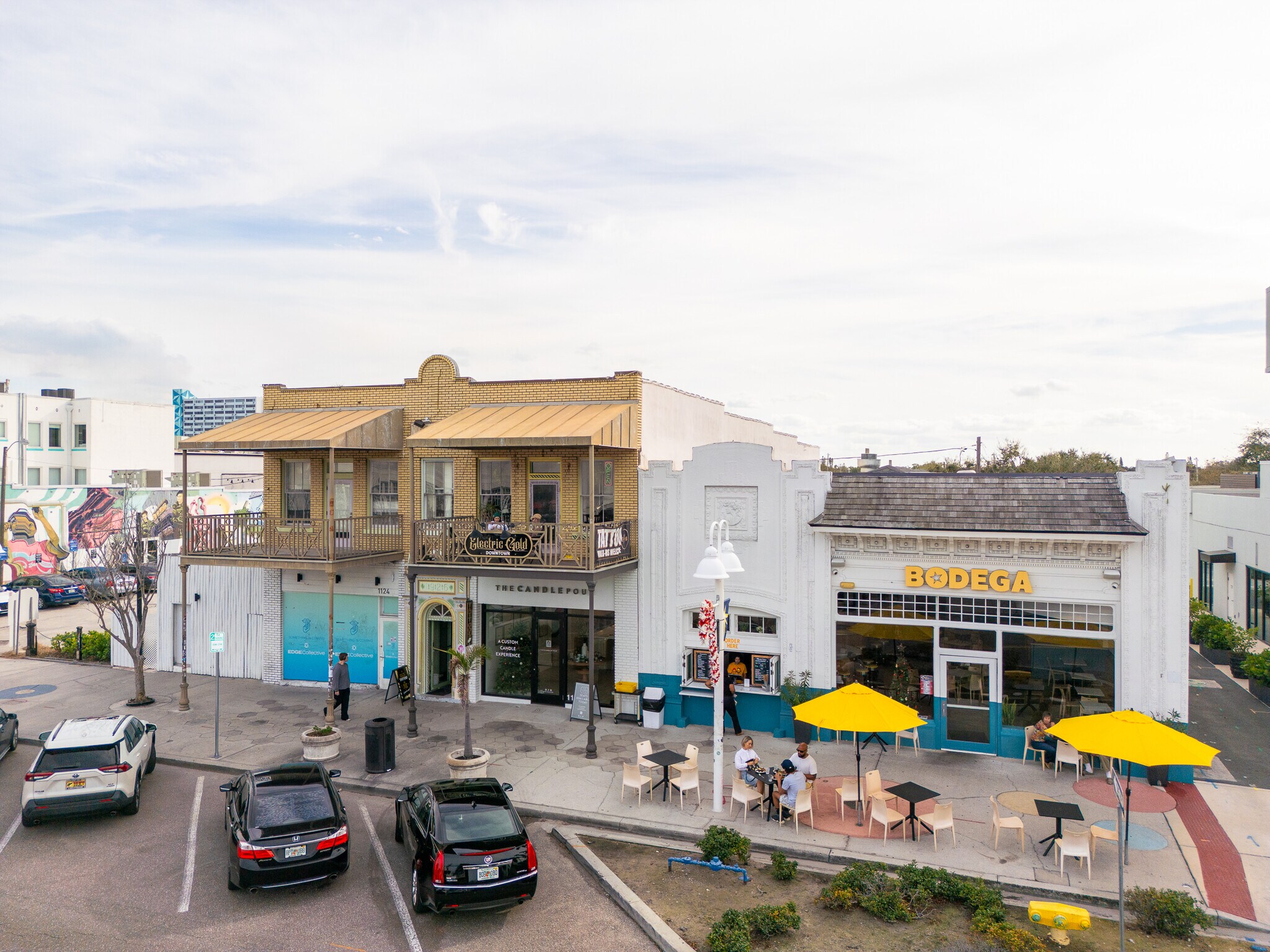 1126 Central Ave, Saint Petersburg, FL à louer Photo principale– Image 1 sur 22