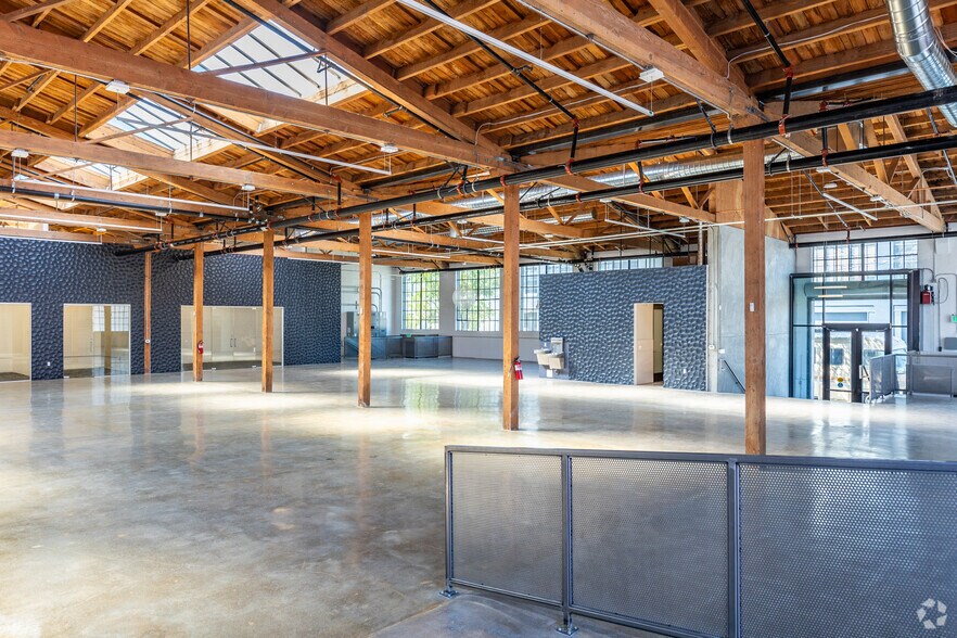 2435-2445 16th St, San Francisco, CA à louer - Photo principale – Image 1 sur 23