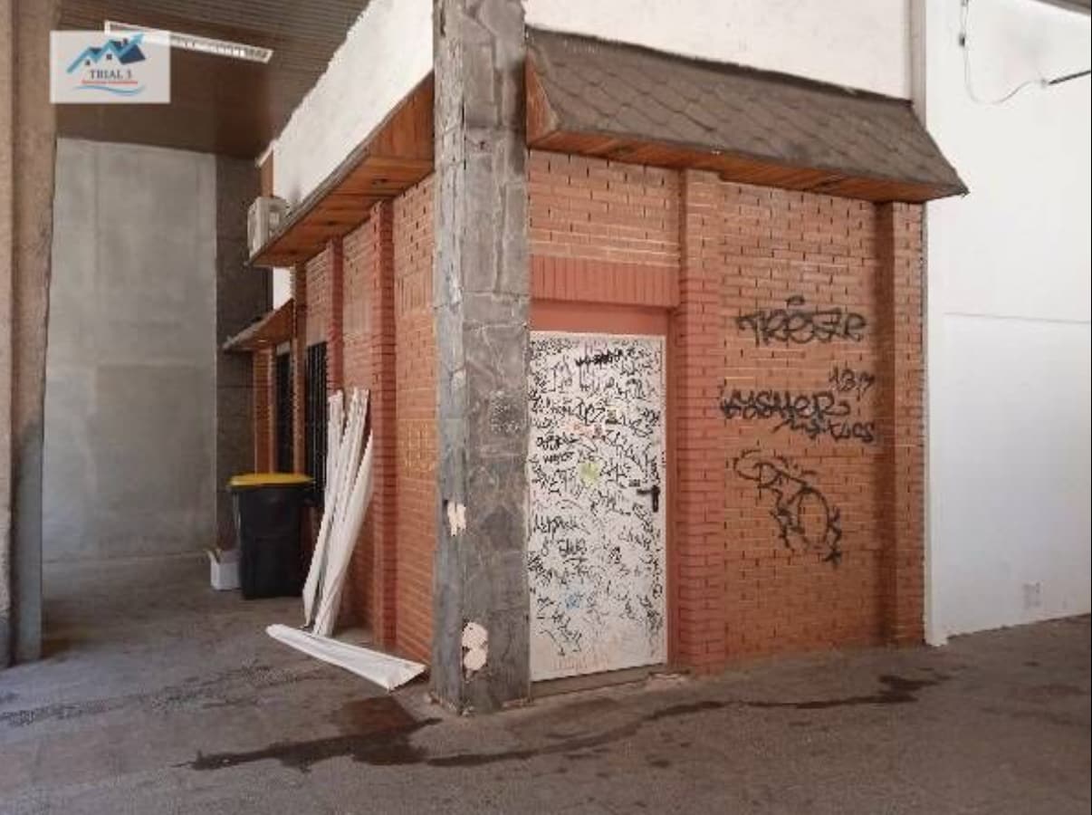 Madrid, MAD 28020 - Lot - - - Photo intérieure - Image 1 of 1