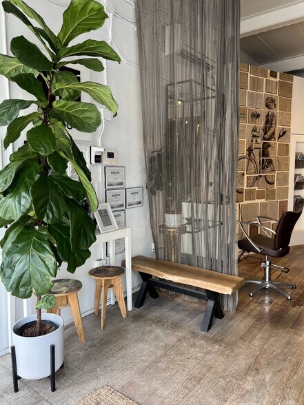 401 Kamakee St, Honolulu, HI à louer - Photo de l’immeuble – Image 2 sur 29