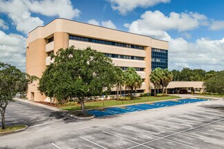Plus de détails pour 1700 SE Hillmoor Dr, Port Saint Lucie, FL - Médical à louer